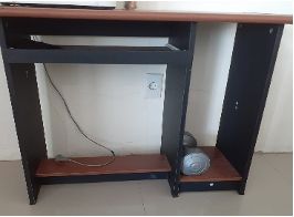 Meja Komputer